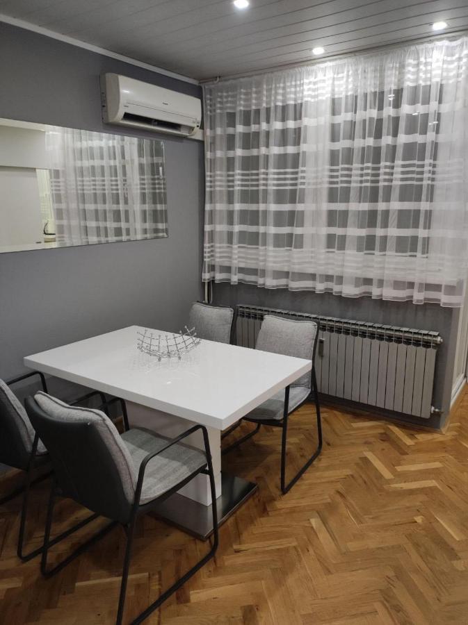 Lola Home Karlovac Buitenkant foto