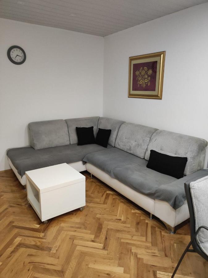 Lola Home Karlovac Buitenkant foto