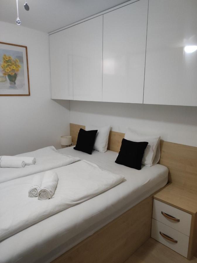 Lola Home Karlovac Buitenkant foto