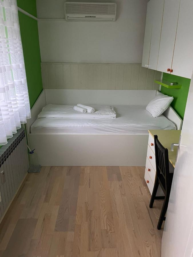 Lola Home Karlovac Buitenkant foto